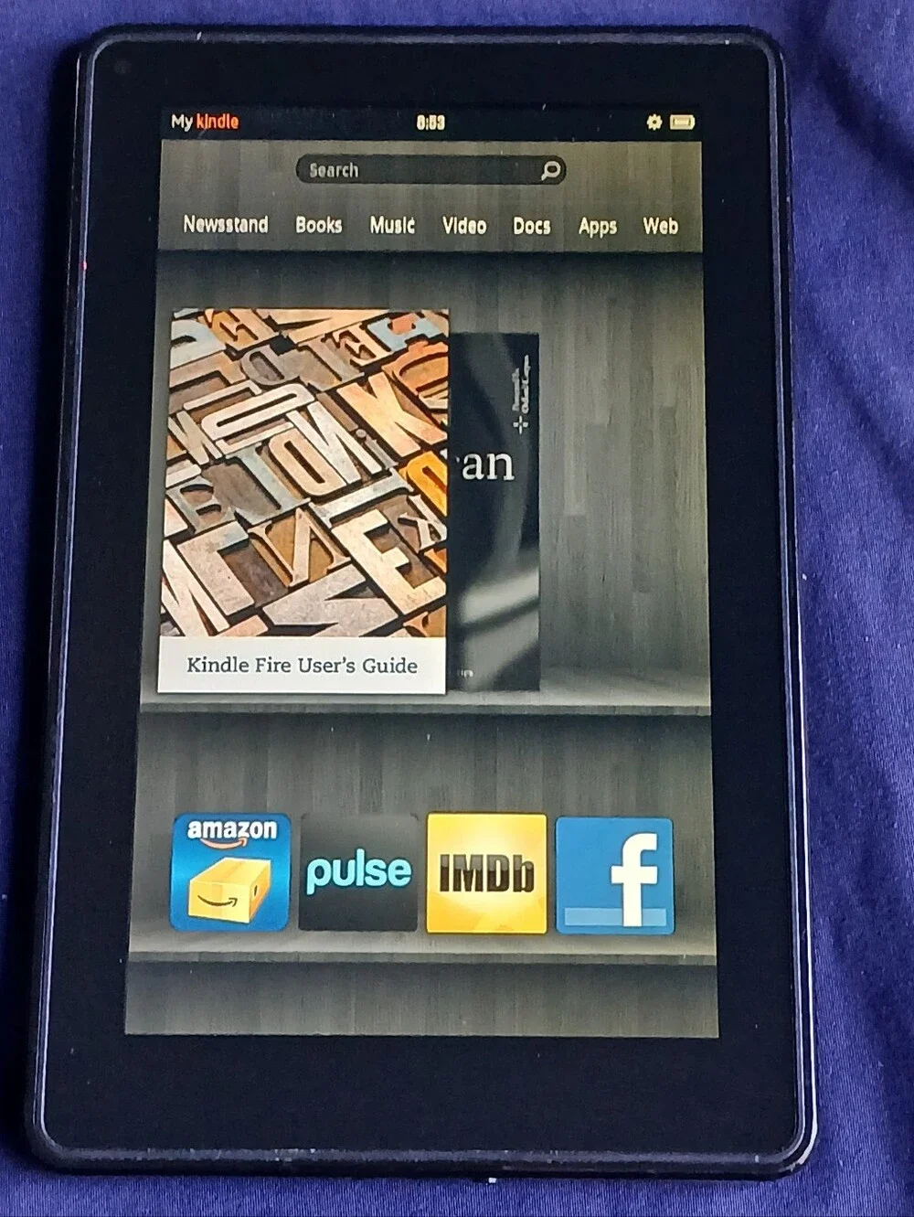 Amazon Kindle Fire tablet 1st Generation 8GB Black 7in Screen